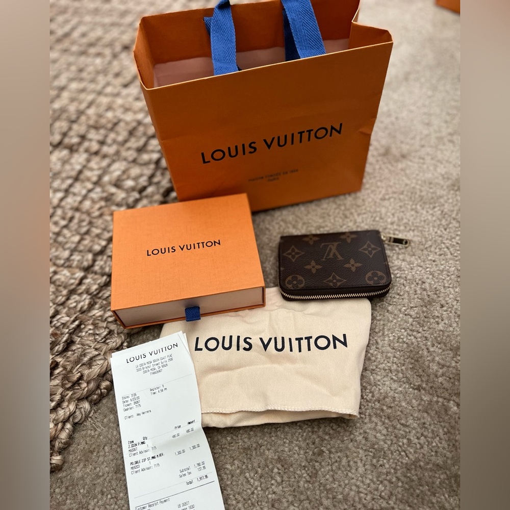LV Zippy wallet